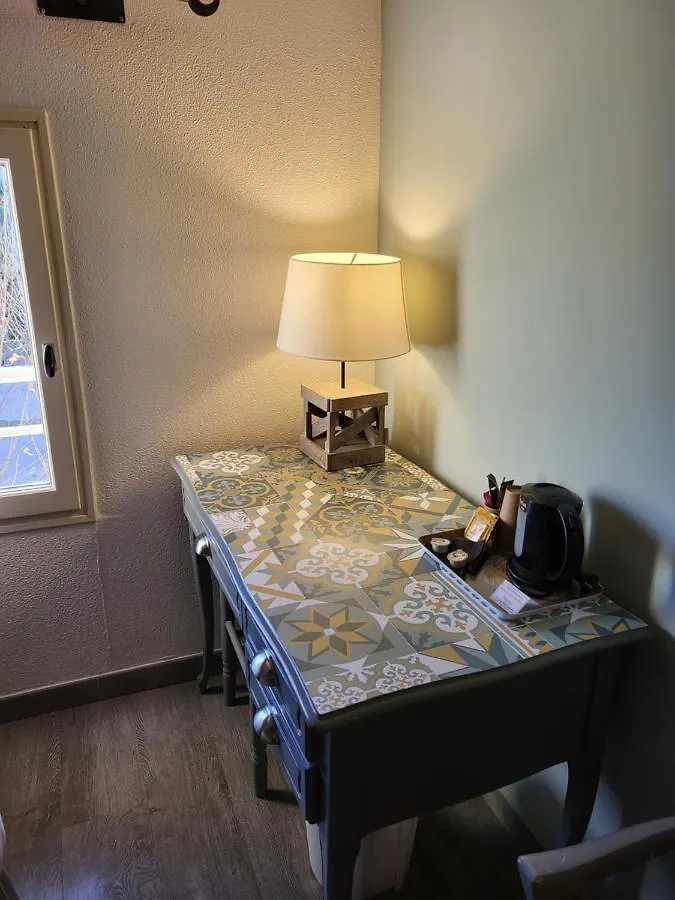 Logis Hotel La Ferme Avignon