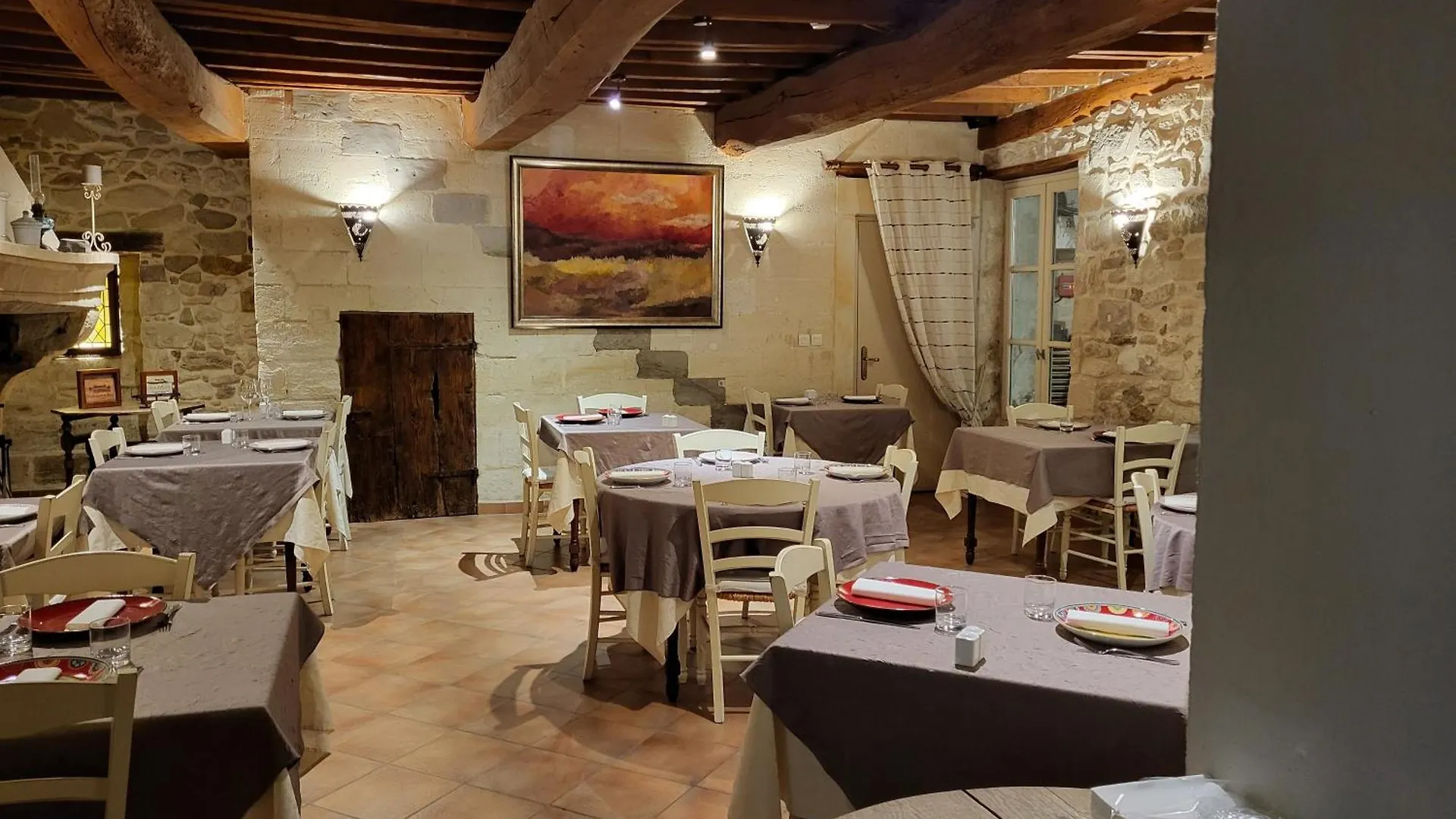 Logis Hotel La Ferme Aviñón 3*,  Francia