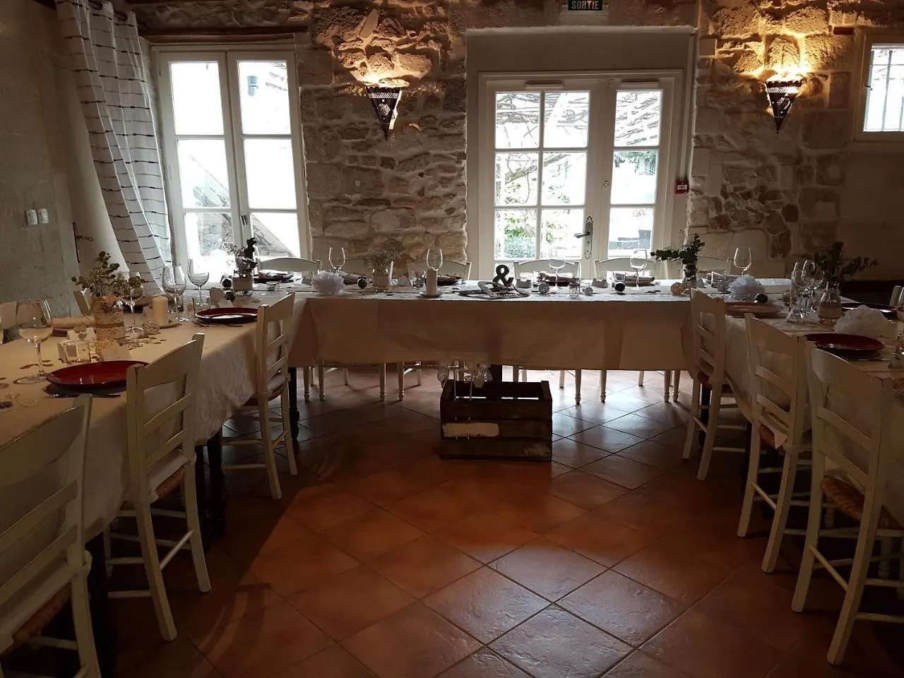 Logis Hotel La Ferme Aviñón 3*,